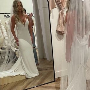 Enzoani Alanis Wedding Dress